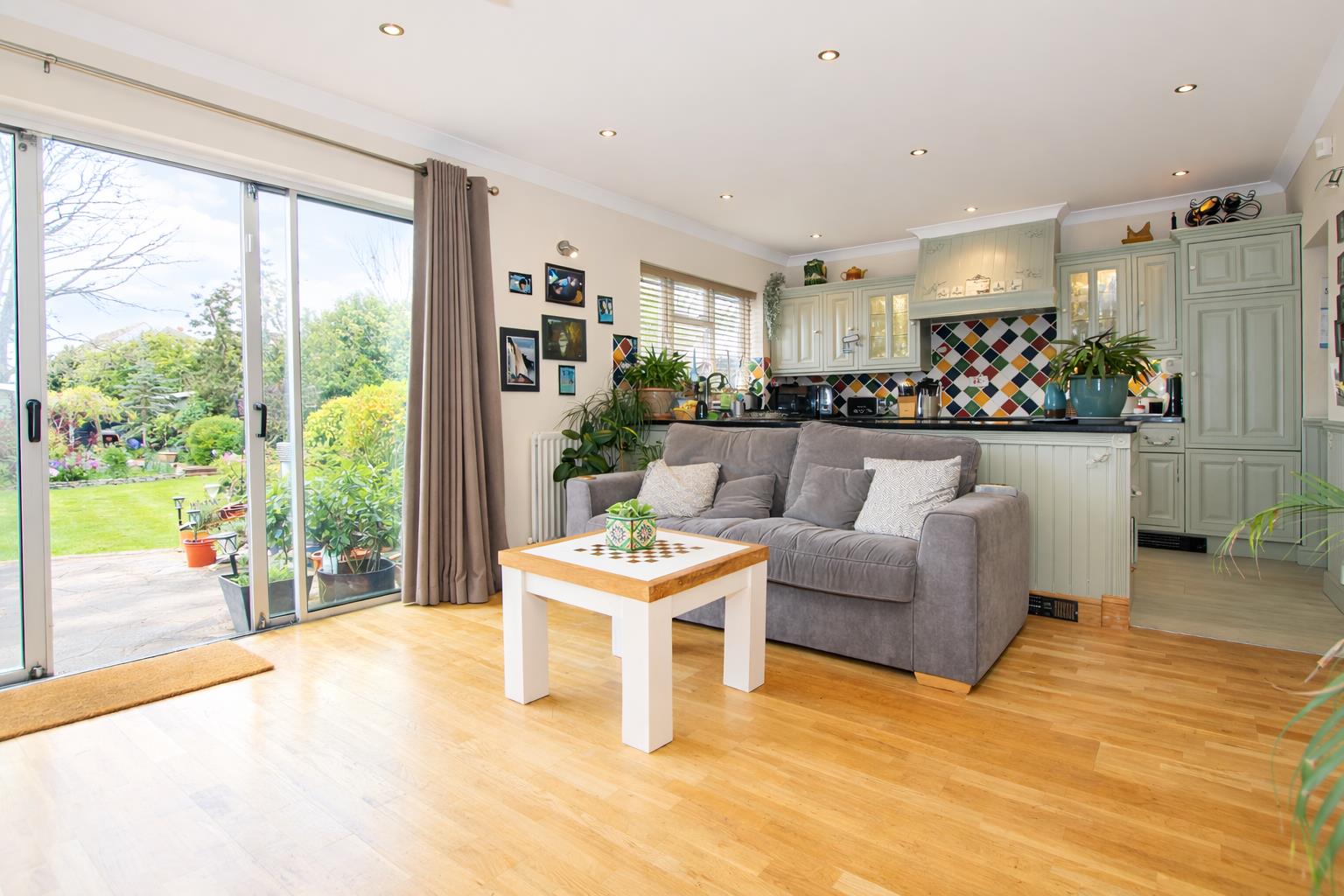 3 bed property in Senga Road, Wallington